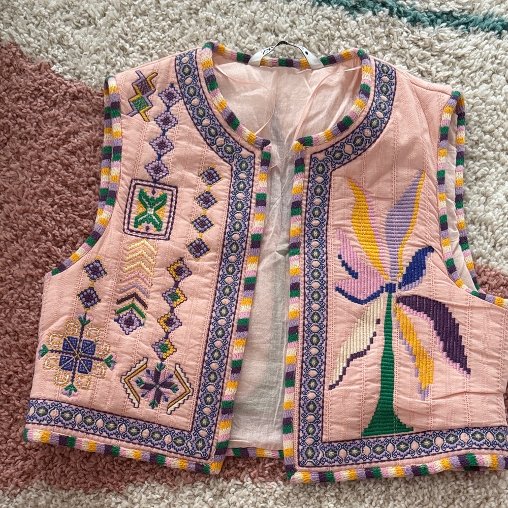 Zara Embroidered Pink Vest with Multicolor Patterns